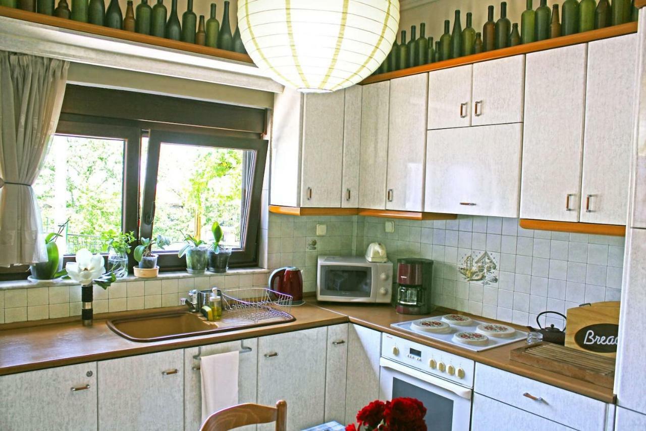 Victoria'S Apartment Tesalonika Bagian luar foto