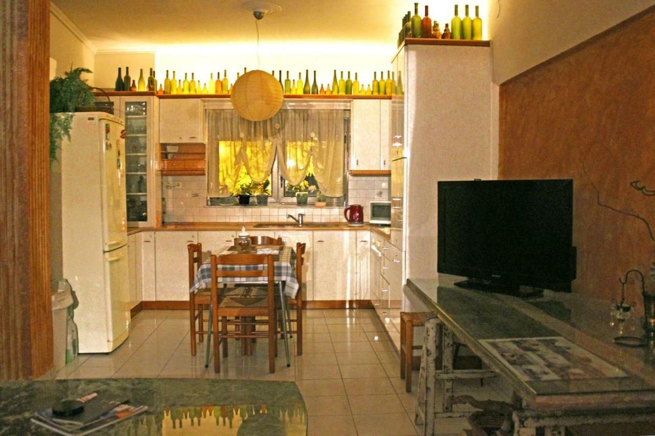 Victoria'S Apartment Tesalonika Bagian luar foto